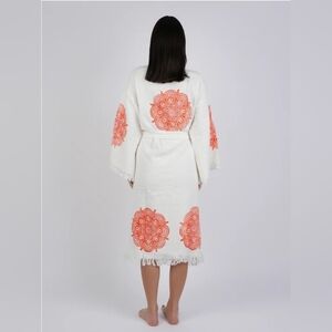 The Jen - 100% Turkish cotton - white with orange design
